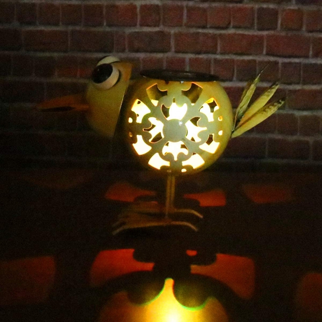 High Quality Metal Animal Decorate Courtyard Art Yellow Bird Statue Solar Powered Garden Light